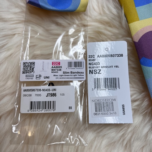 *SOLD* NEW 22C Chanel Twilly Bandeau 100% Silk - Picture 5 of 7